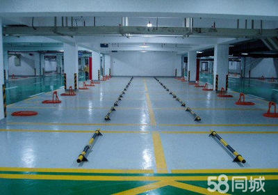 环氧地坪漆停车场地面维修与刷新服务 提升停车场品质与耐用性